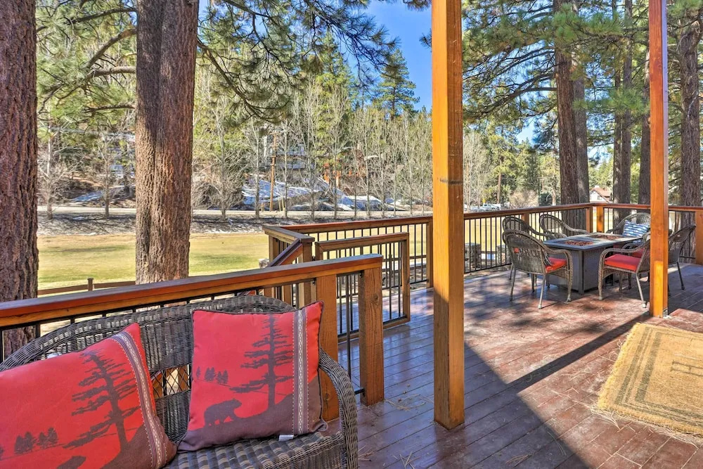 Walk to Ski Lift: Gem w/ Hot Tub in Big Bear Lake