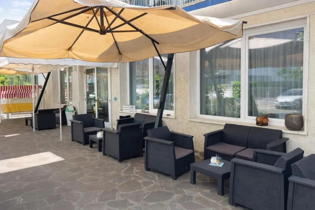 Hotel photo 16