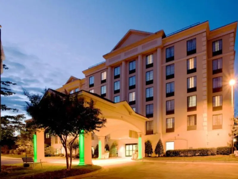 Holiday Inn Hotel & Suites Raleigh / Cary by IHG - Chambres