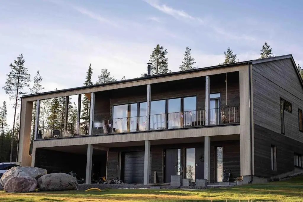 Modern villa with beautiful views