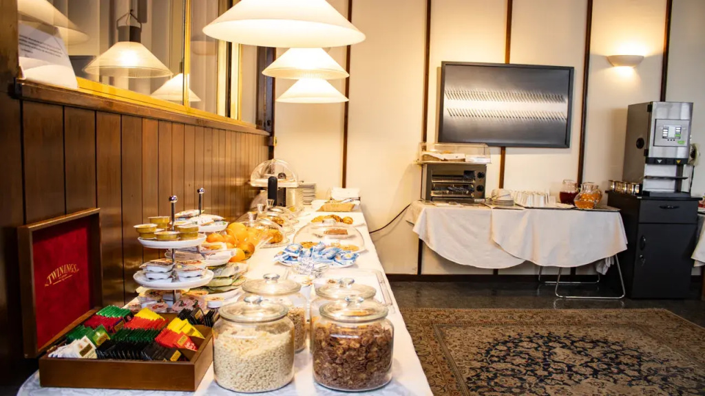 Hotel photo 16