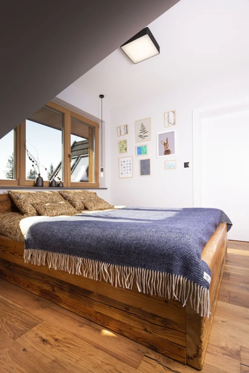 2 Bedrooms Apartment with balcony and with mountain view