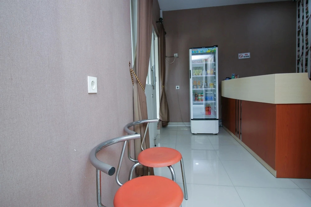 Food & Beverage