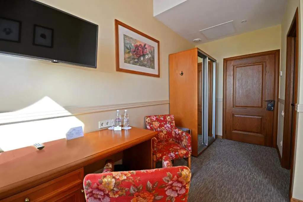 Premier Hotel Pochaiv - Chambres