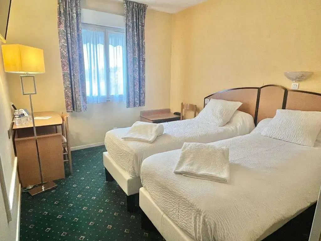 Logis Hôtel Sully le Château - Général