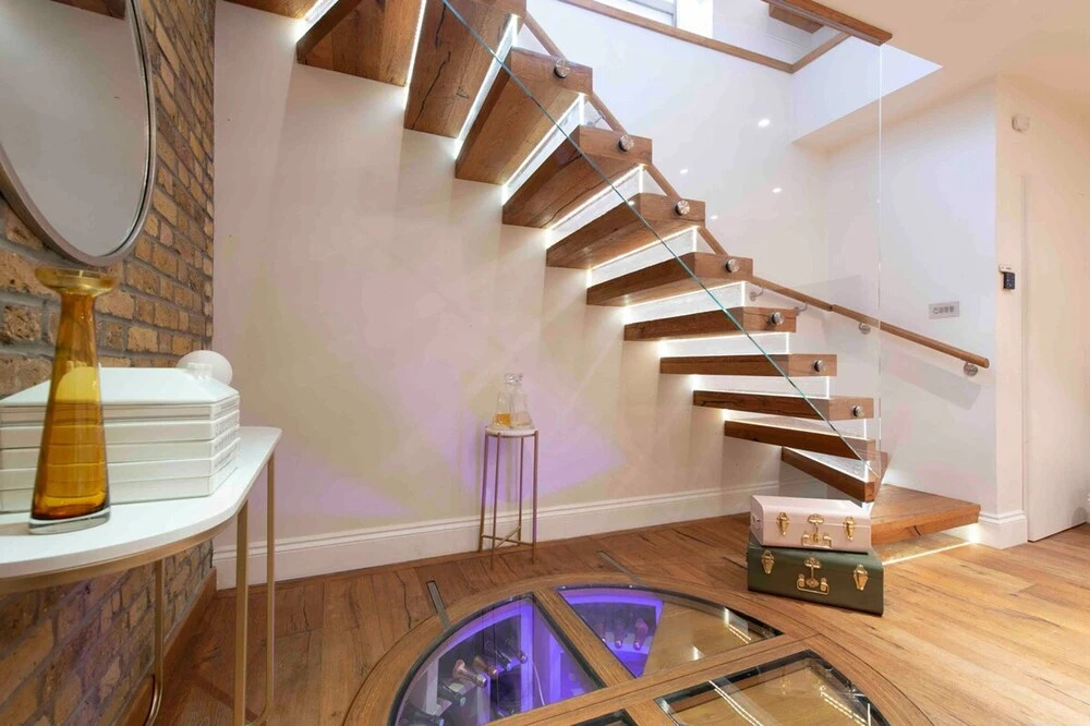 Unbeatable Location Luxury 2bed 2bath Apartment