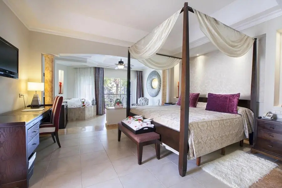 Majestic Elegance Club (Adults Only) - 3