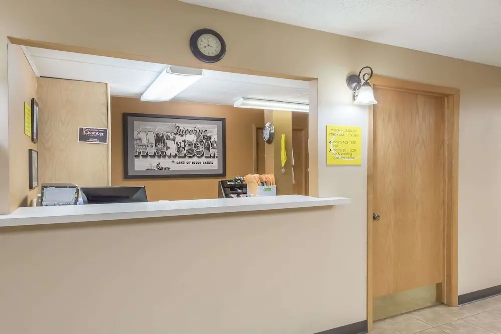 Lobby & Reception
