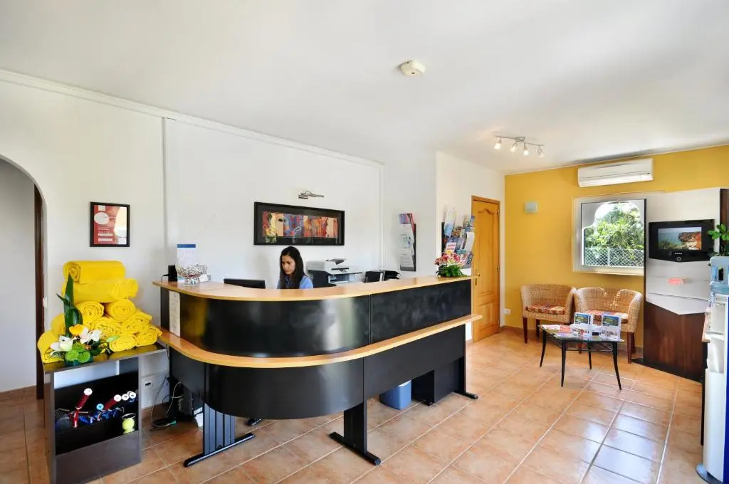 Jardim Da Meia Praia Hotel - Général
