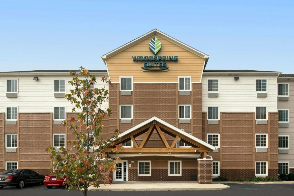 Extended Stay America Select Suites - Cleveland - Airport