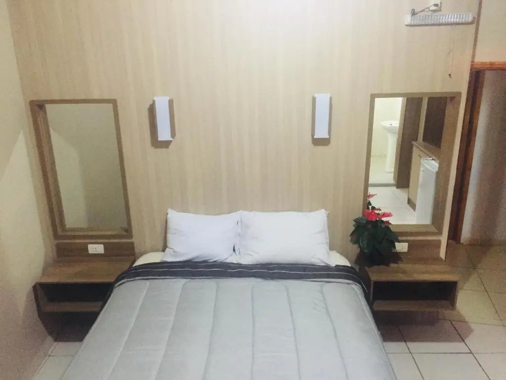 Standard Double room with balcony (full double bed)