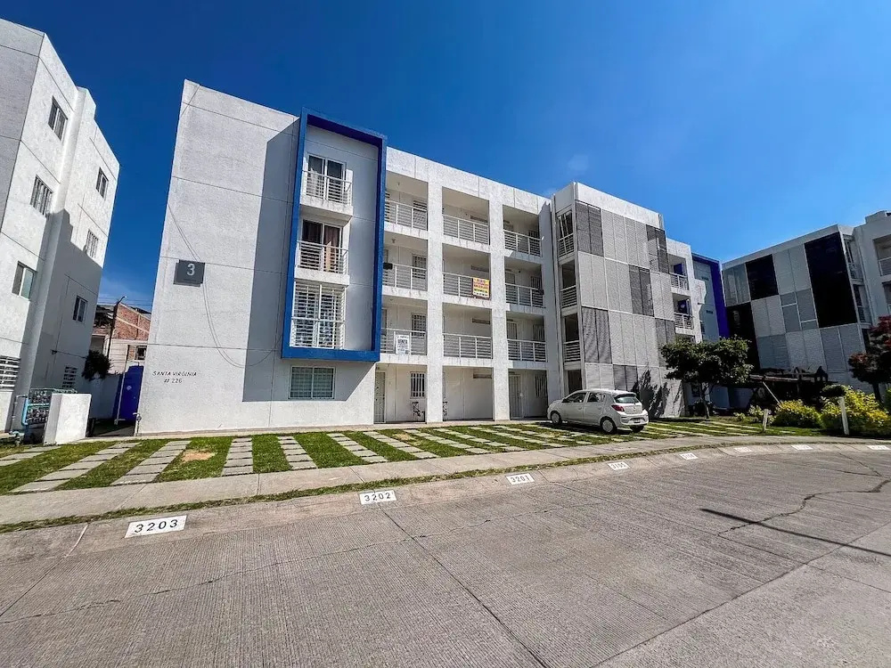 Poliforum Modern 2BR Modern Apartment