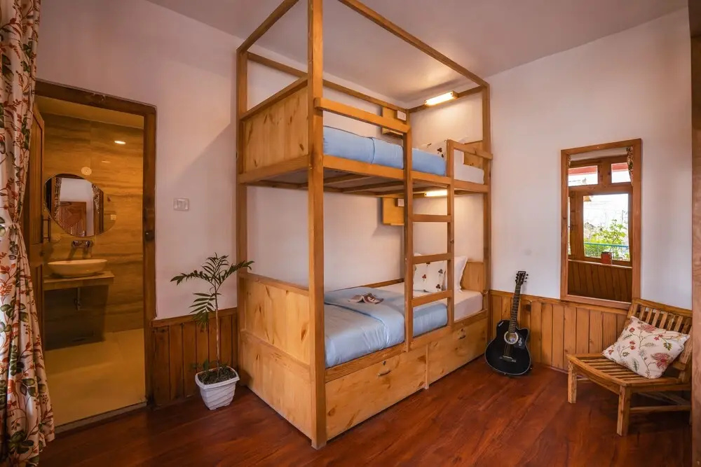 Deluxe Quadruple room