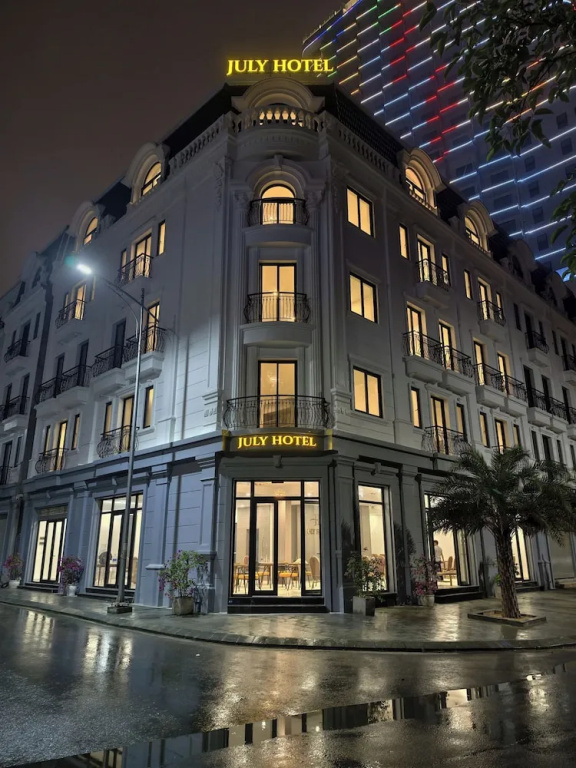 July Hotel Quang Binh in Dong Hoi
