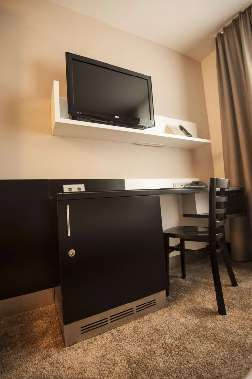 Turm Hotel - Chambres