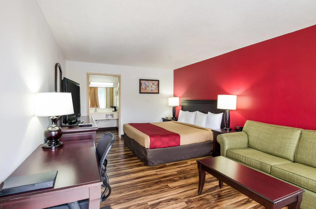 Standard Double room (full double bed)