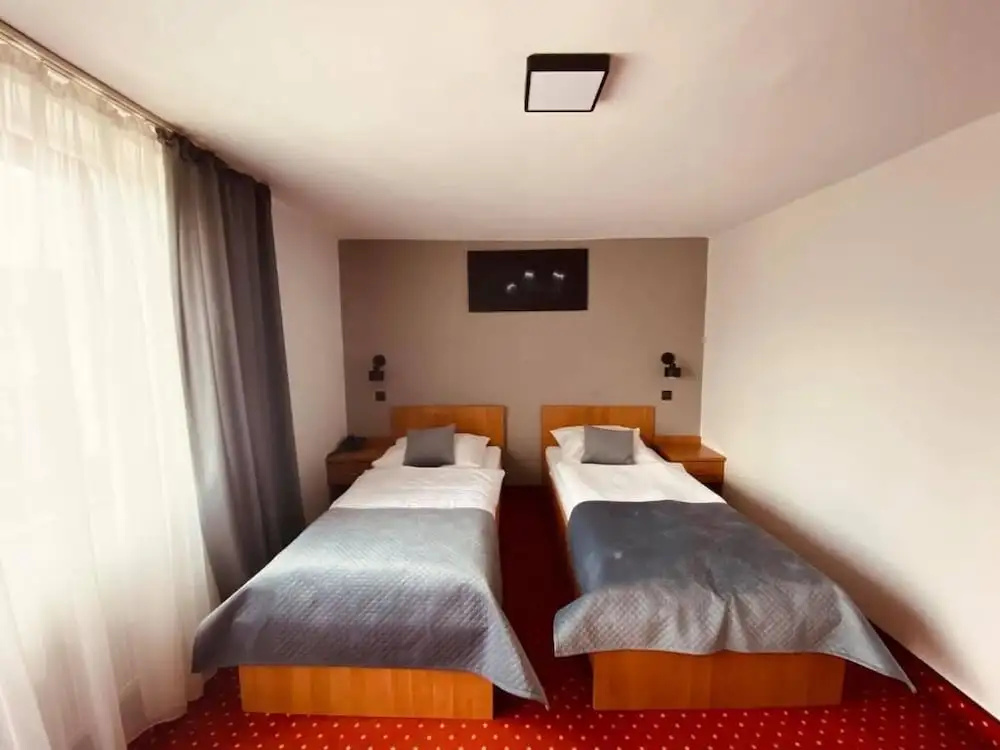 Standard Double room (twin beds)