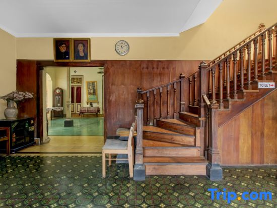 OYO 95140 Metro Guest House
