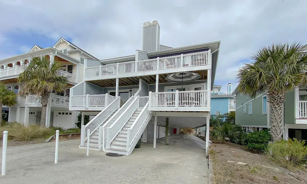 Bare Feet Retreat by Sea Scape Properties
