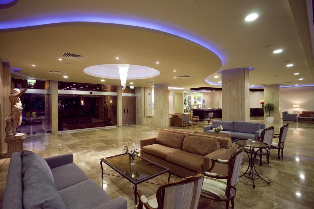 Poseidonia Beach Hotel — фото