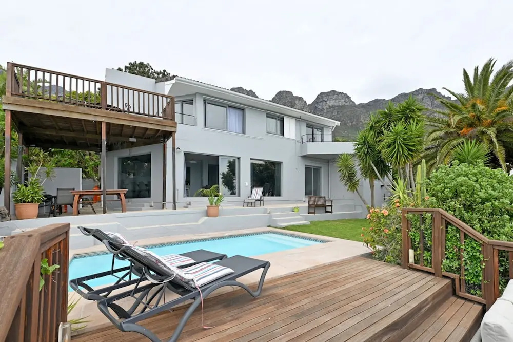 Spacious Family Camps Bay Escape Spectacular Views Pool Garden