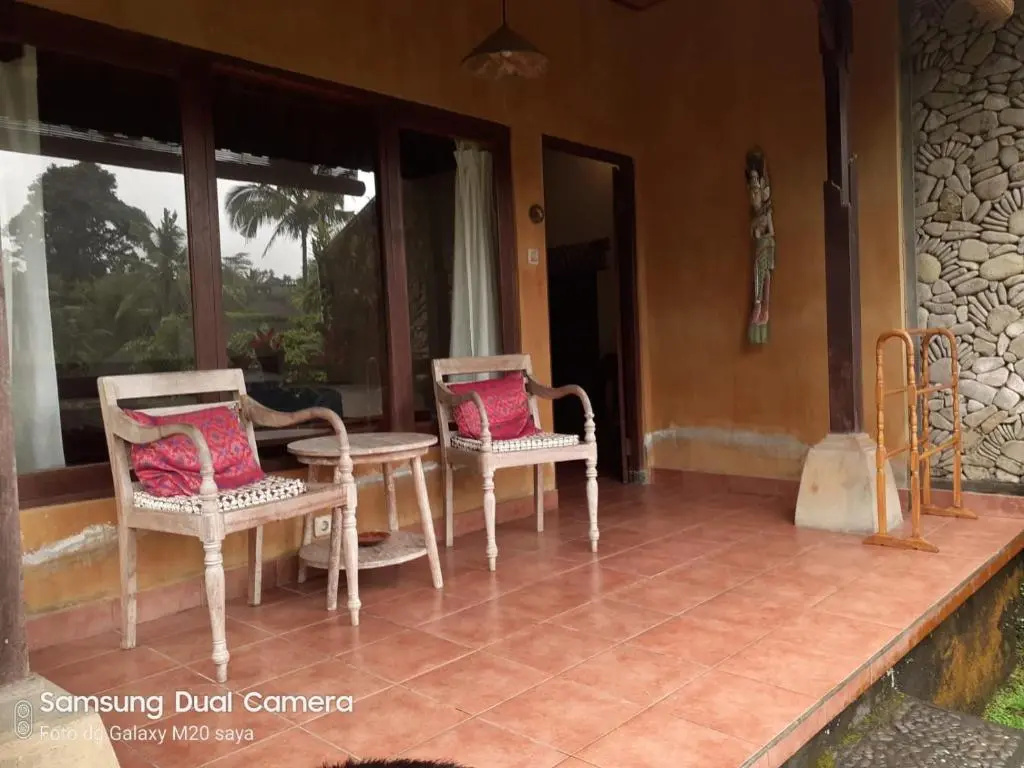 Deluxe Double room (full double bed)