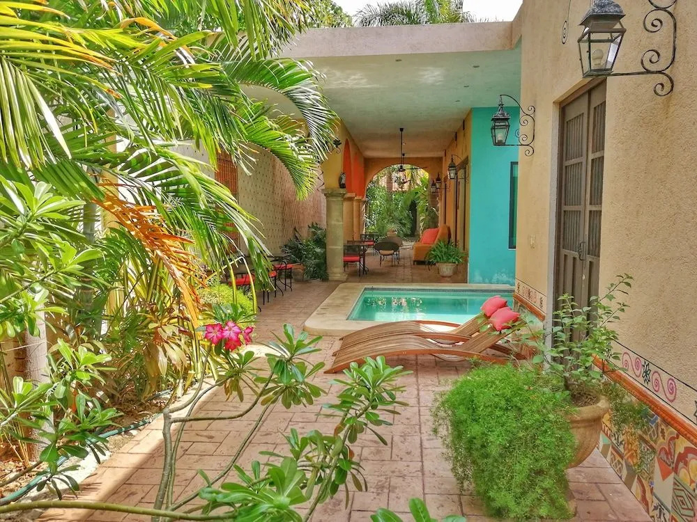 Casa Dos Lirios Boutique B&B