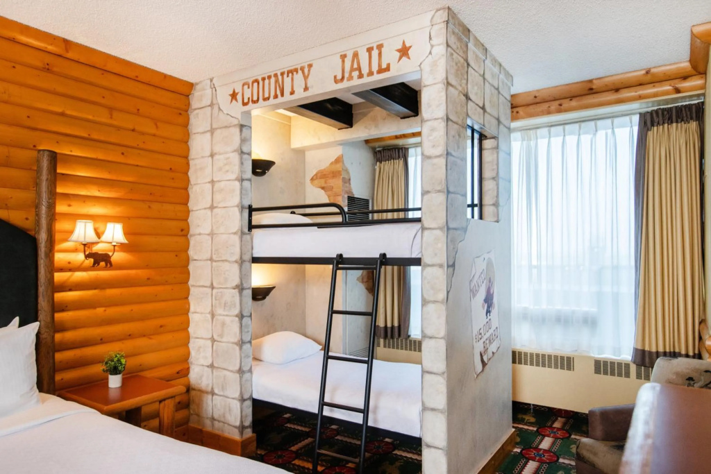 Fantasyland Hotel