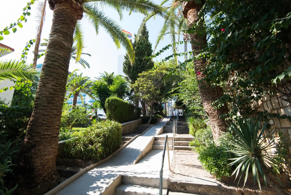 Seashore Bungalow Stunning