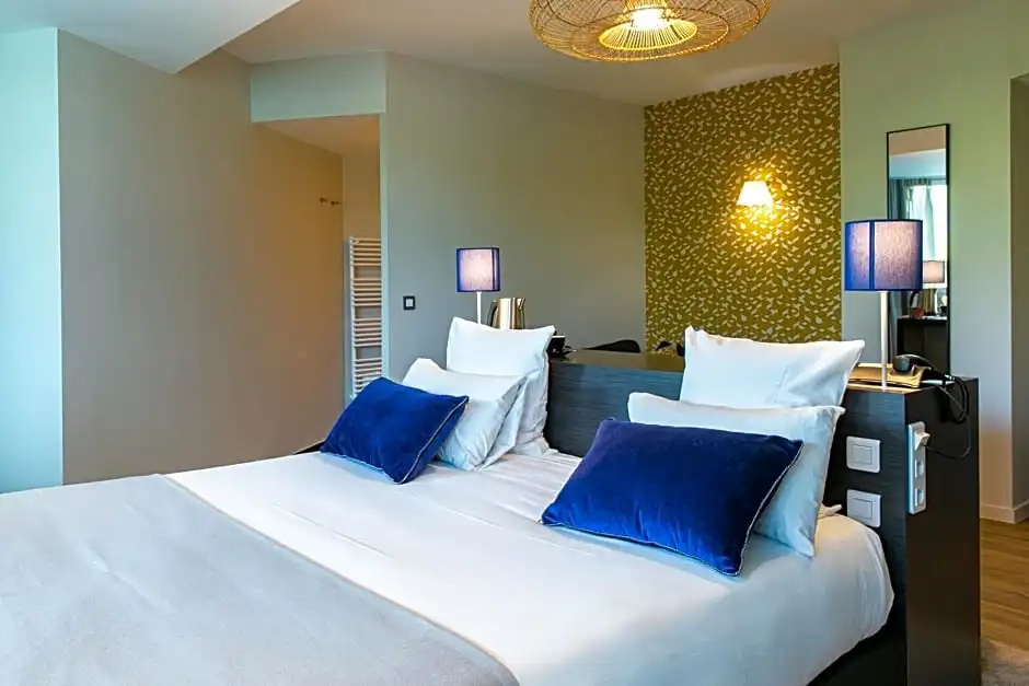 Standard Club room