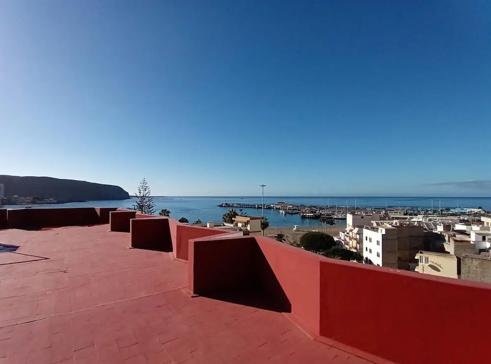 Beach & Waterfront
