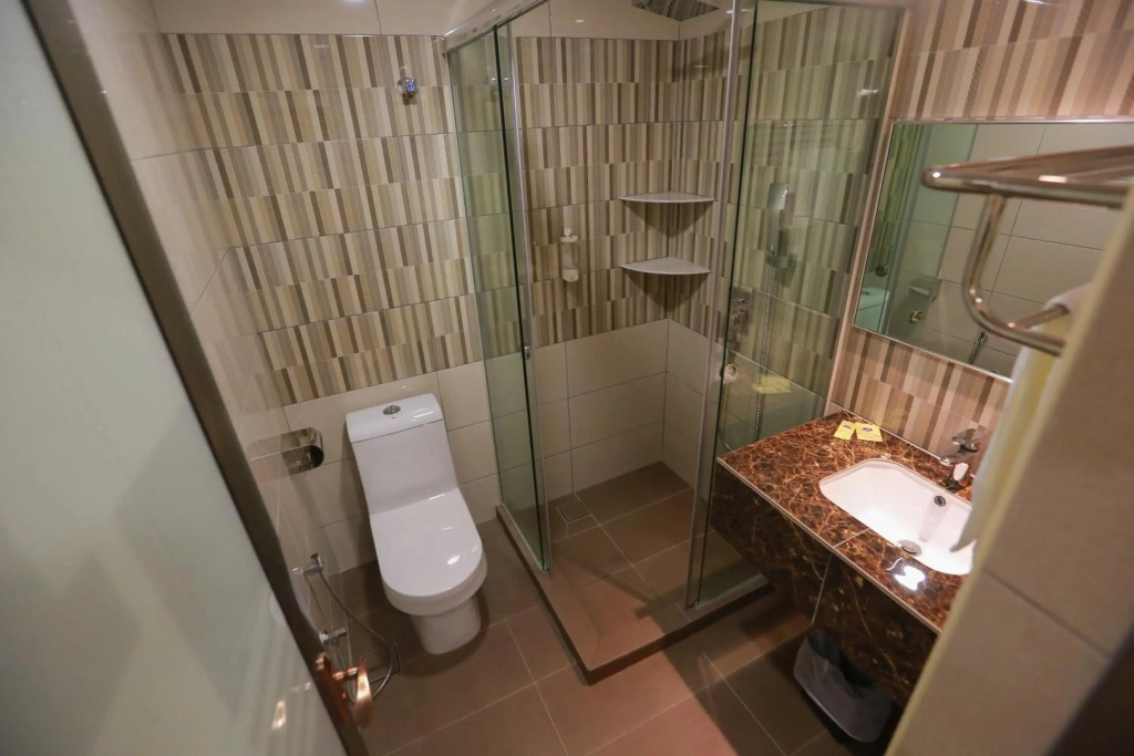 Pantai Regal Hotel - фото 32