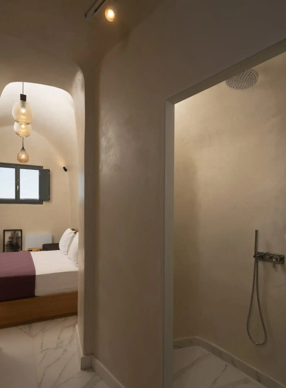2 Bedrooms Suite with mountain view