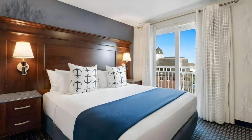 Newport Beach Hotel & Suites - Général