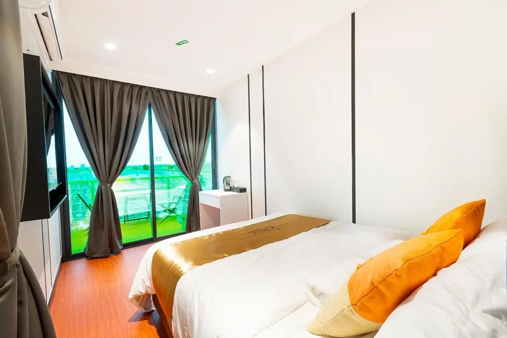 Superior Double room (full double bed)