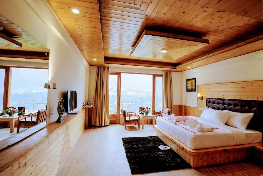 Standard Double room with view (full double bed)
