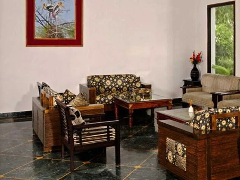 Lobby & Reception