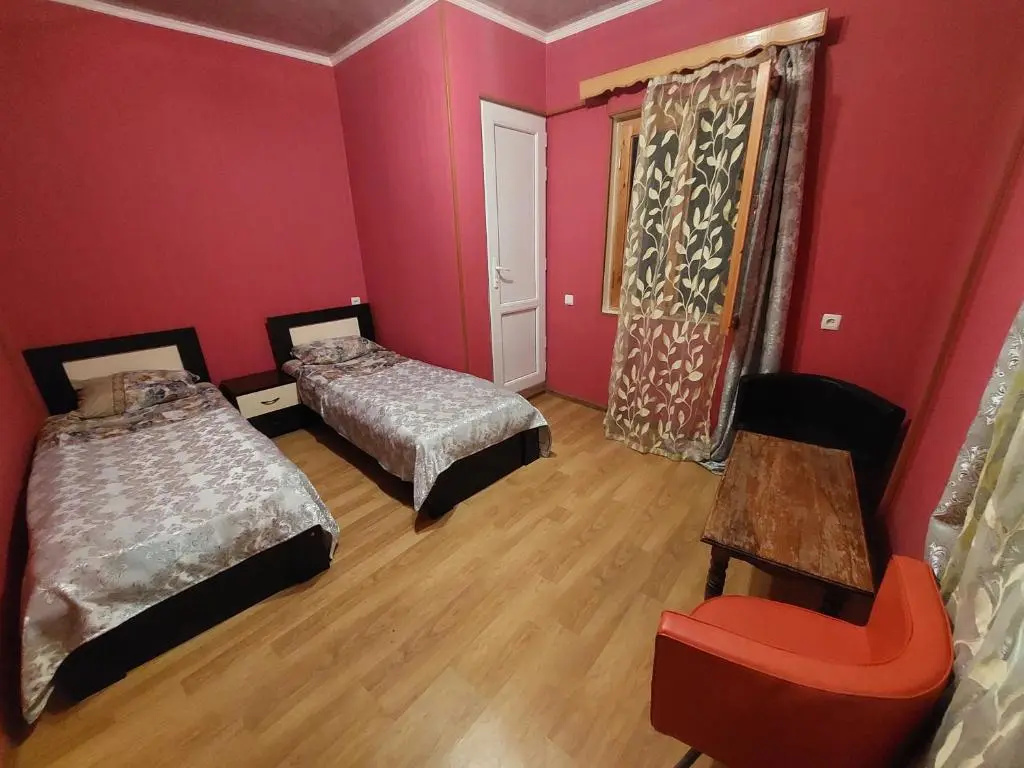Deluxe Double room (full double bed)