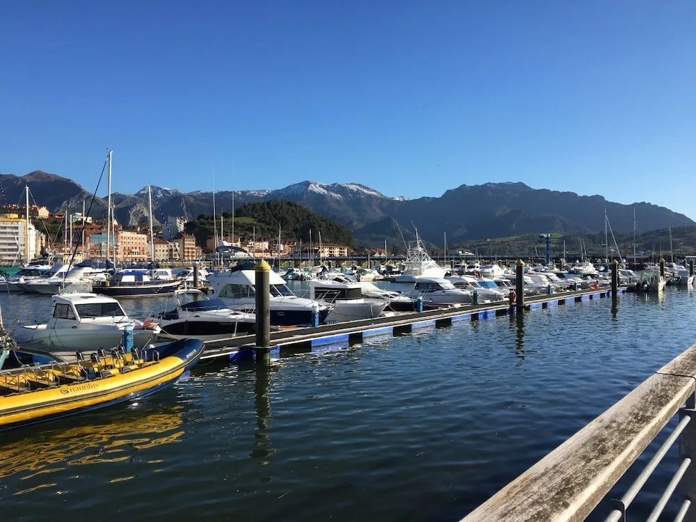 Beach & Waterfront