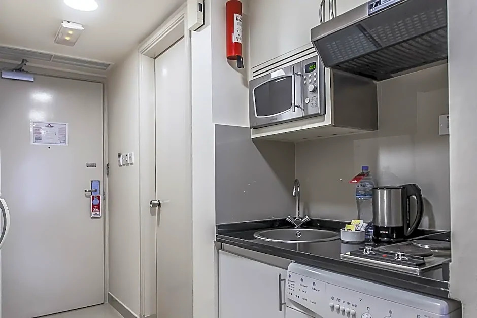 Golden Sands Hotel Apartments