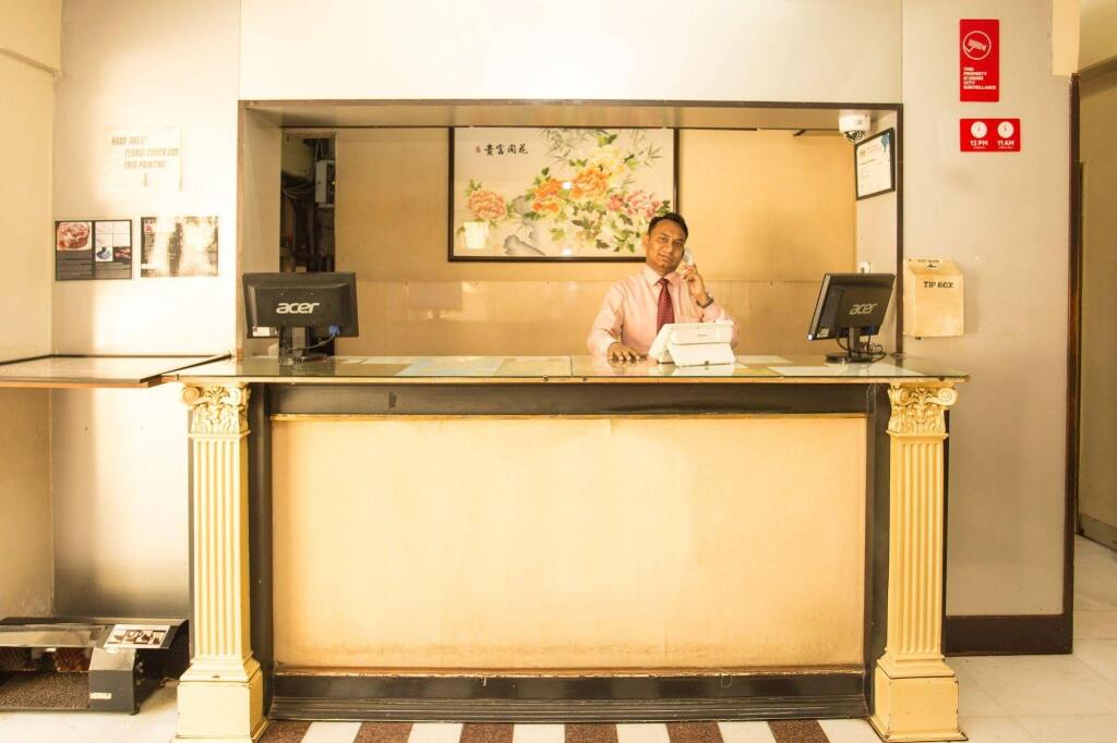 Hotel Accord by null