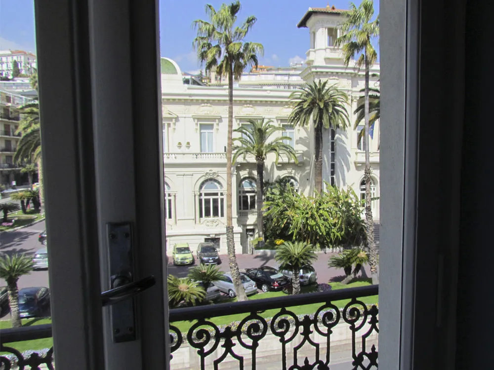 Balcony & Terrace
