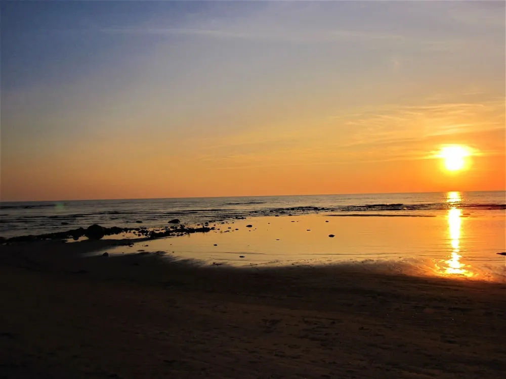 Beach & Waterfront