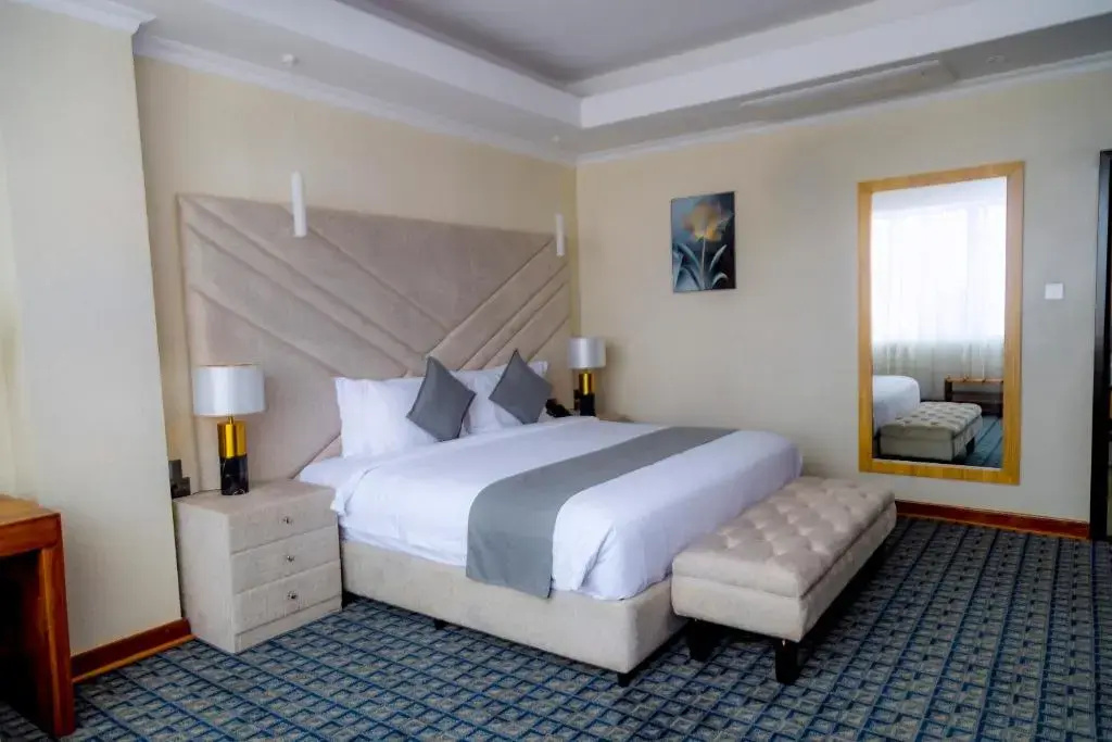 Deluxe Double room (full double bed)