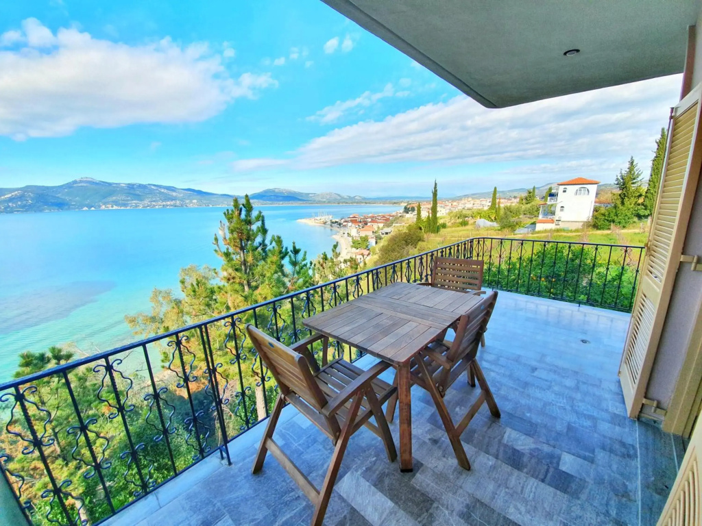 Paleros View Inn