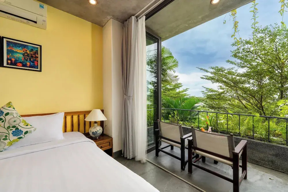 Standard room with balcony