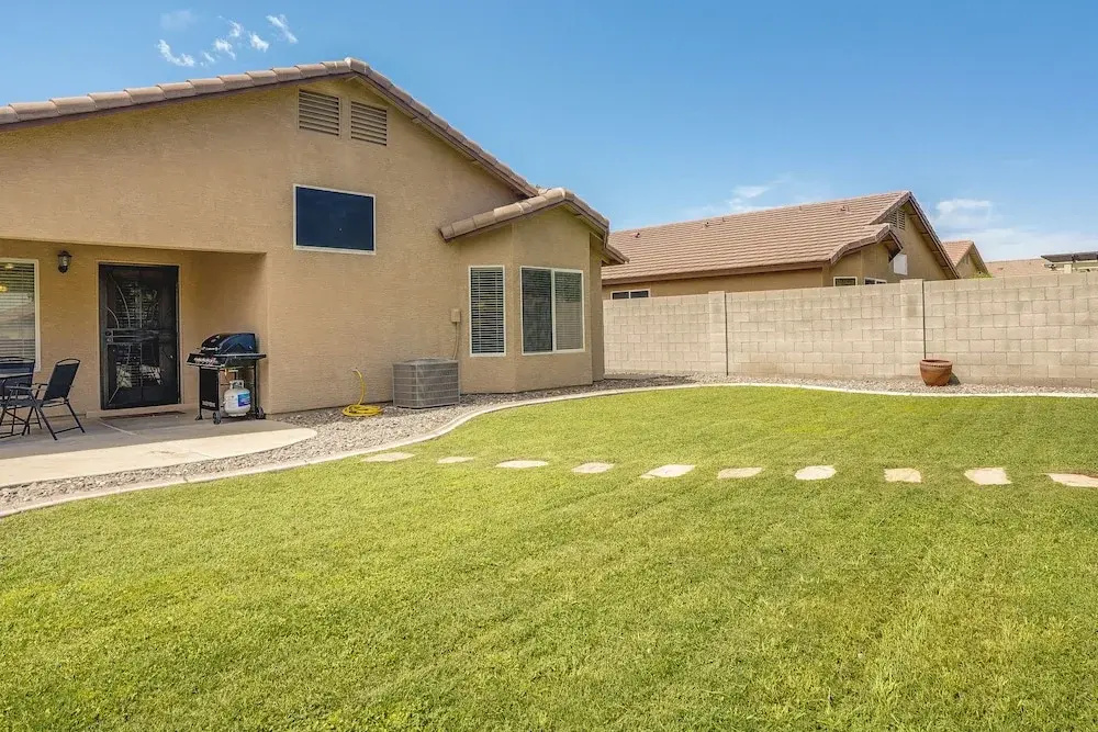 Bright Peoria Home w/ Gas Grill & Fire Pit!