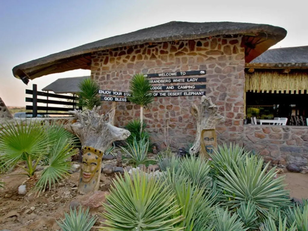 Brandberg White LadyLodge
