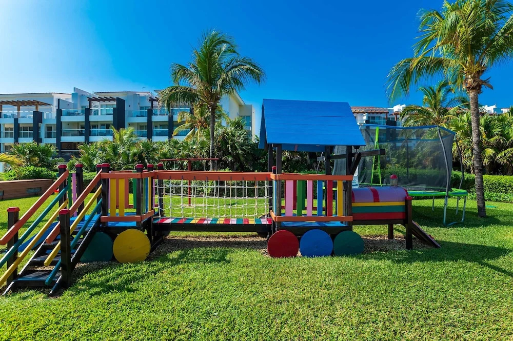 Z Casa Marea 2 Bedroom Condo by Redawning