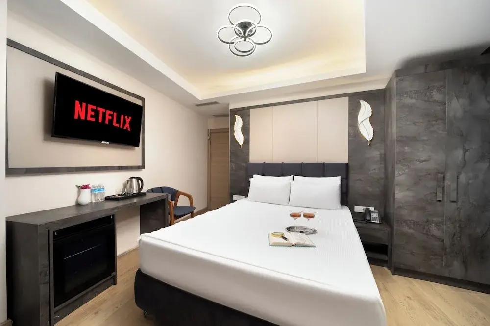 Economy room